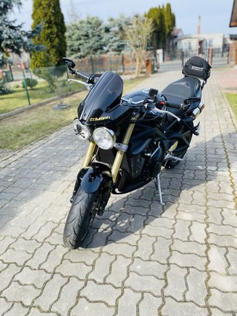 Triumph triple street 675