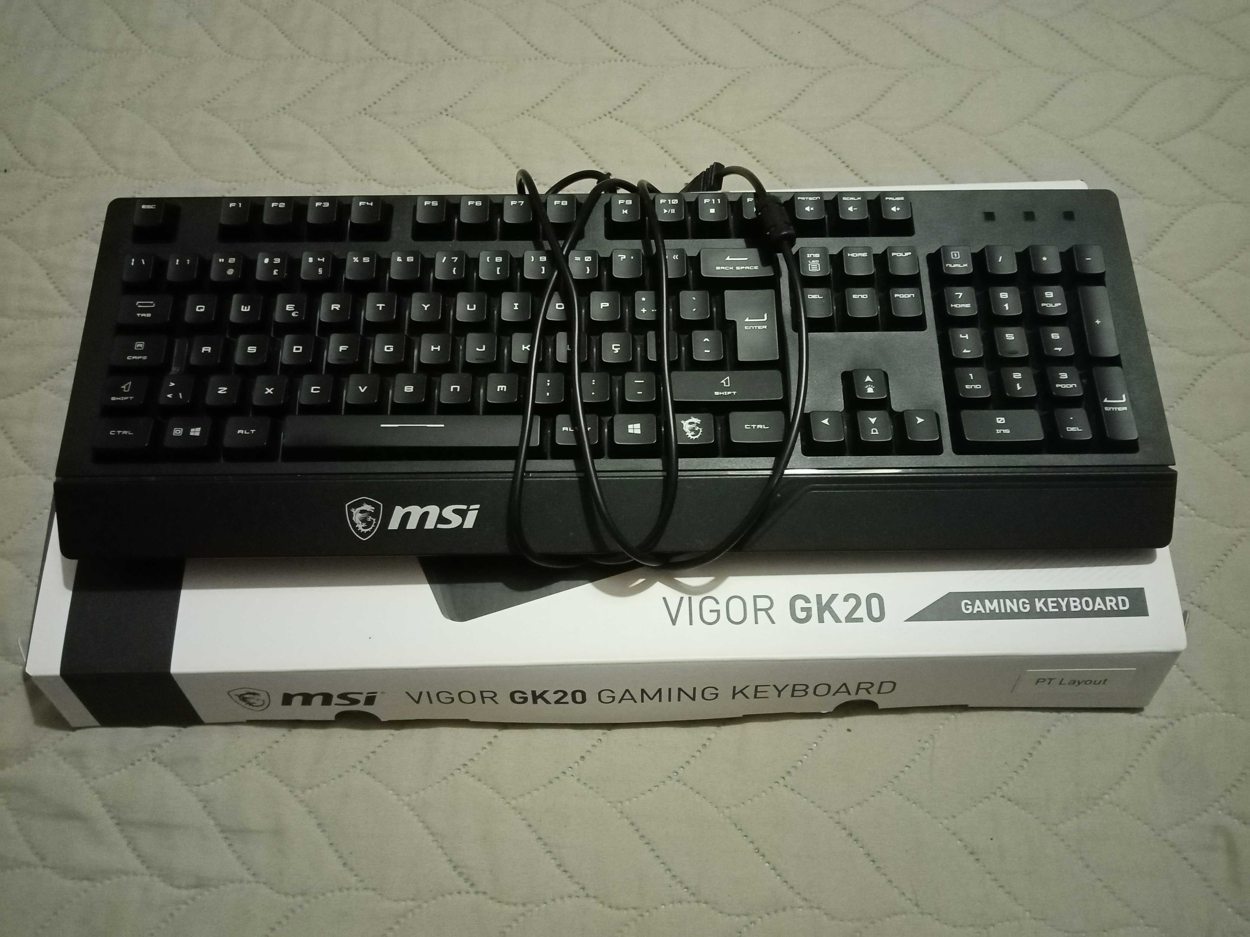 TECLADO VIGOR GK 20, como novo