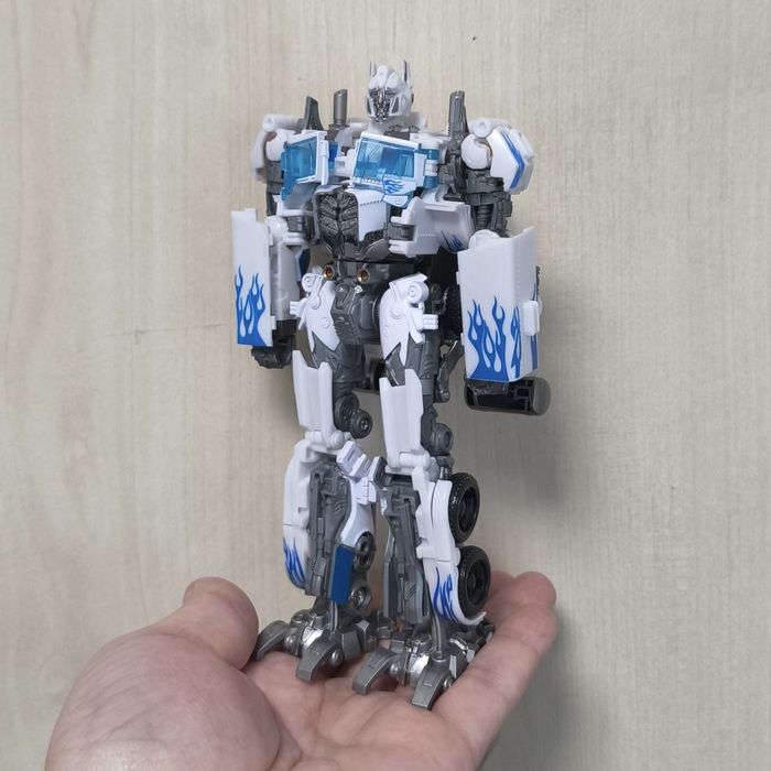 Игрушка Робот Трансформер ОПТИМУС ПРАЙМ 18см Белый OPTIMUS PRIME