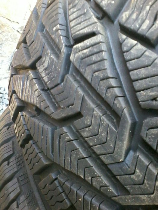 Шини Kormoran Snow SUV 215/65 R16 Шини і диски