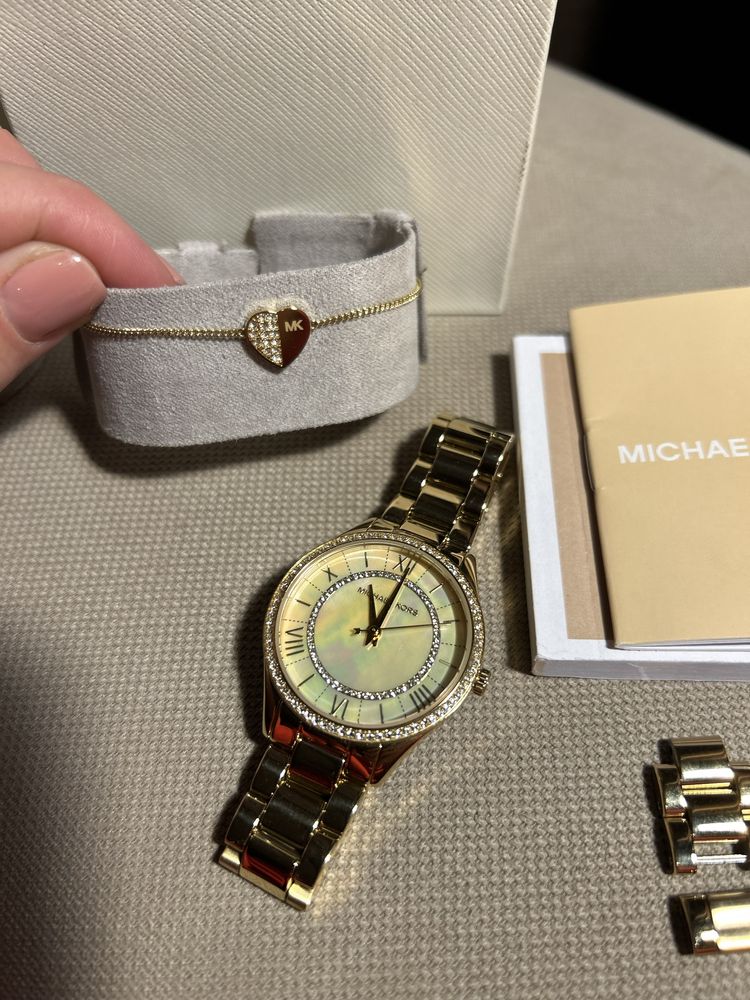 Годинник Michael Kors MK4490