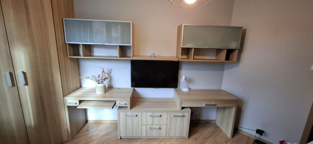 Zestaw mebli dziecięcych na zamówienie – wzór VOX, bardzo dobry stan