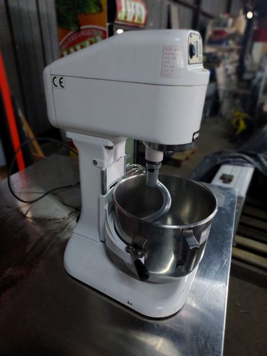 Планетарный миксер 8 литров Spar SP-800A-B. Б/У