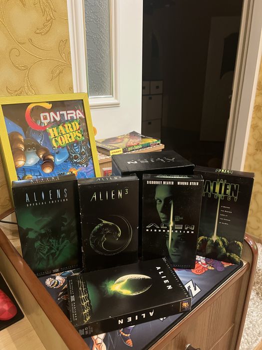 Чужі 1-4 Колекційне видання Vhs