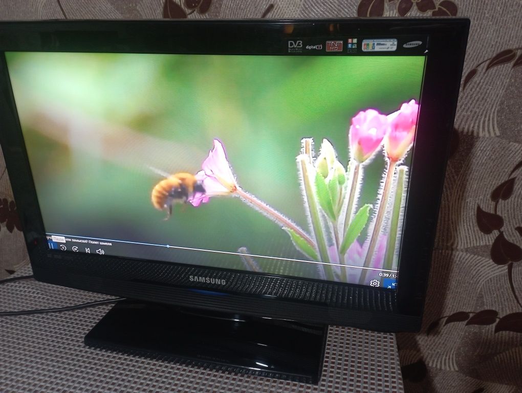 Продам телевізор Samsung LE26B350F1W