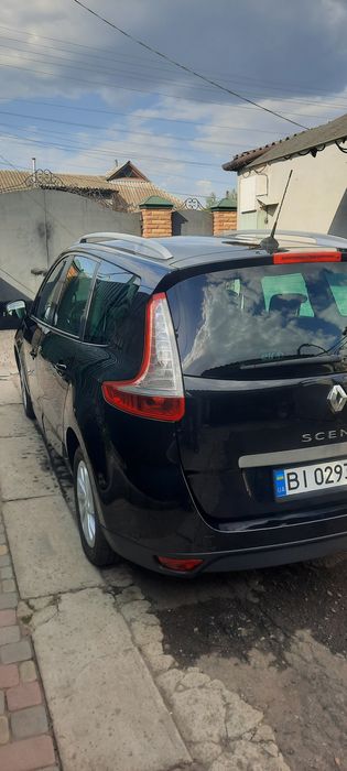 Продам Renault Grand Scenic.