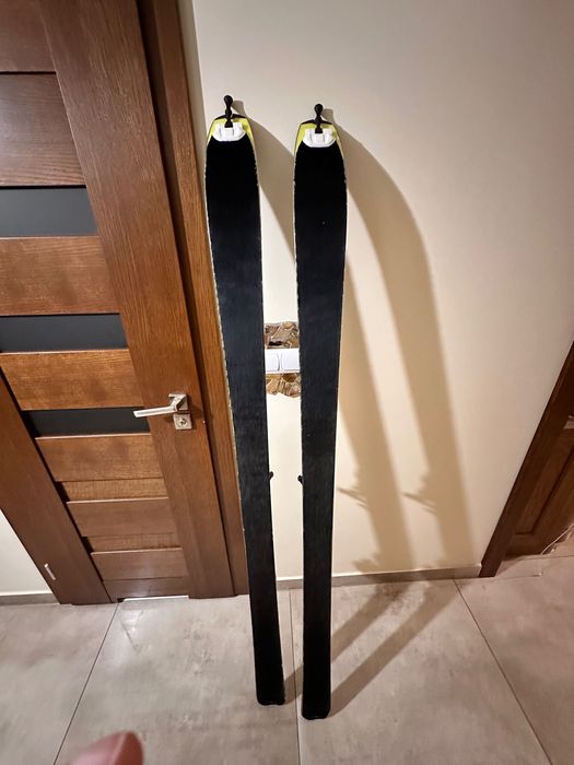 Narty skiturowe dynafit + wiązania + dedykowane foki