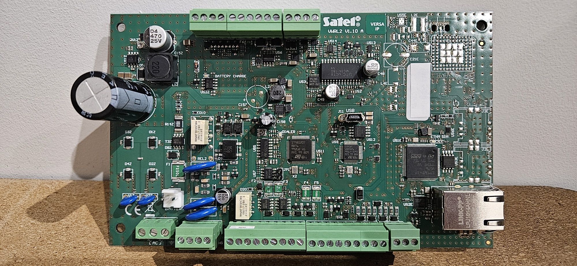 Satel VERSA IP - Centrala alarmowa