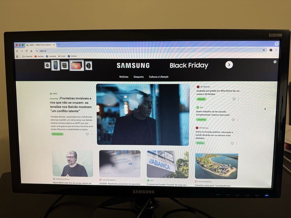 Monitor Samsung S22D300