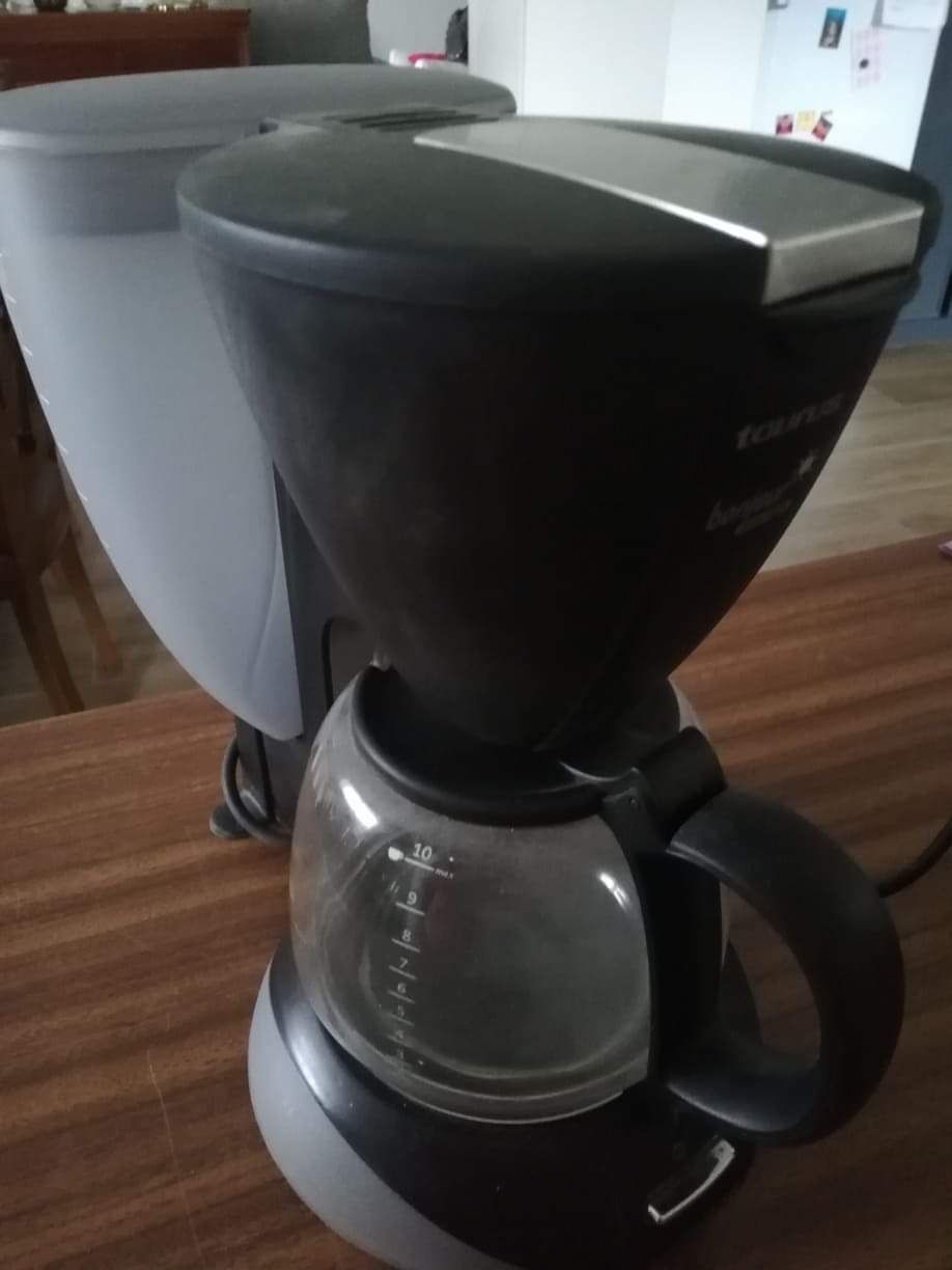 Máquina café filtro Taurus