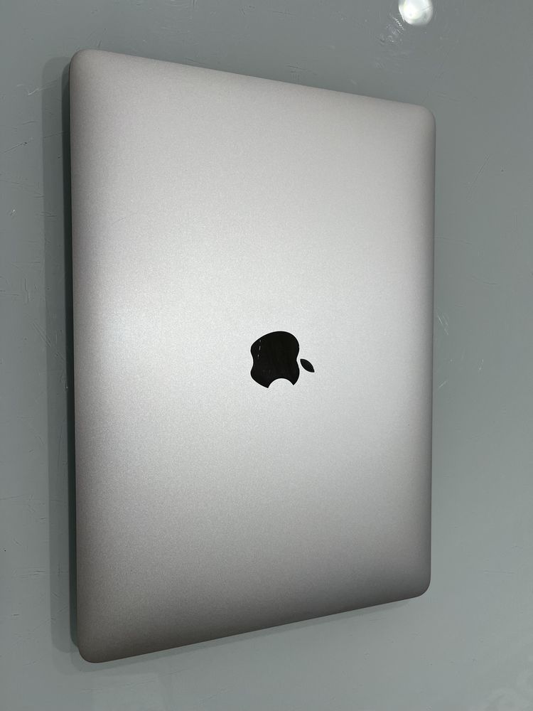 Macbook Pro 13 2017 i5 16GB RAM 256GB SSD Como Novo