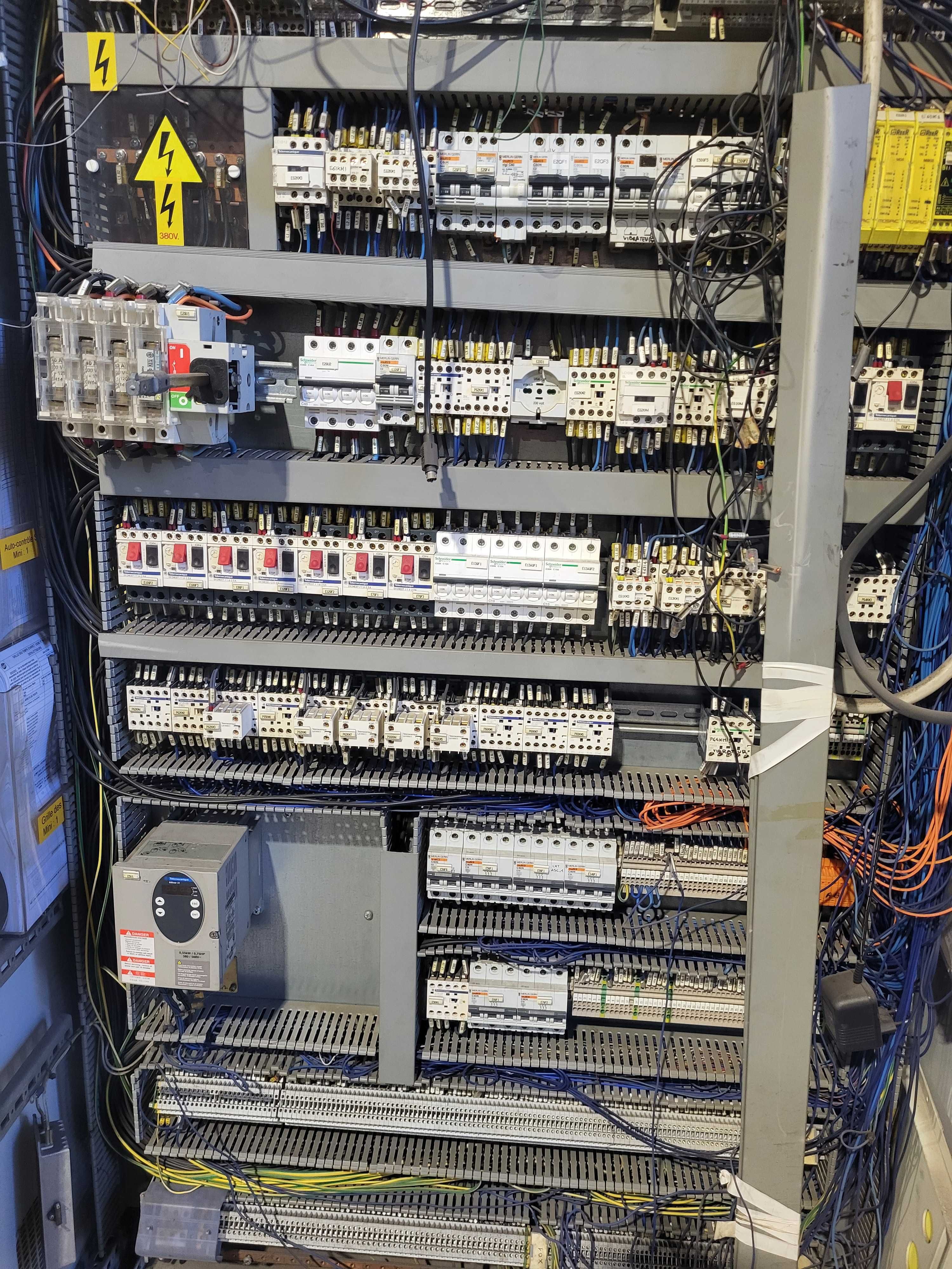 Depaletyzator TMG VEGA 60 – półautomatyczny