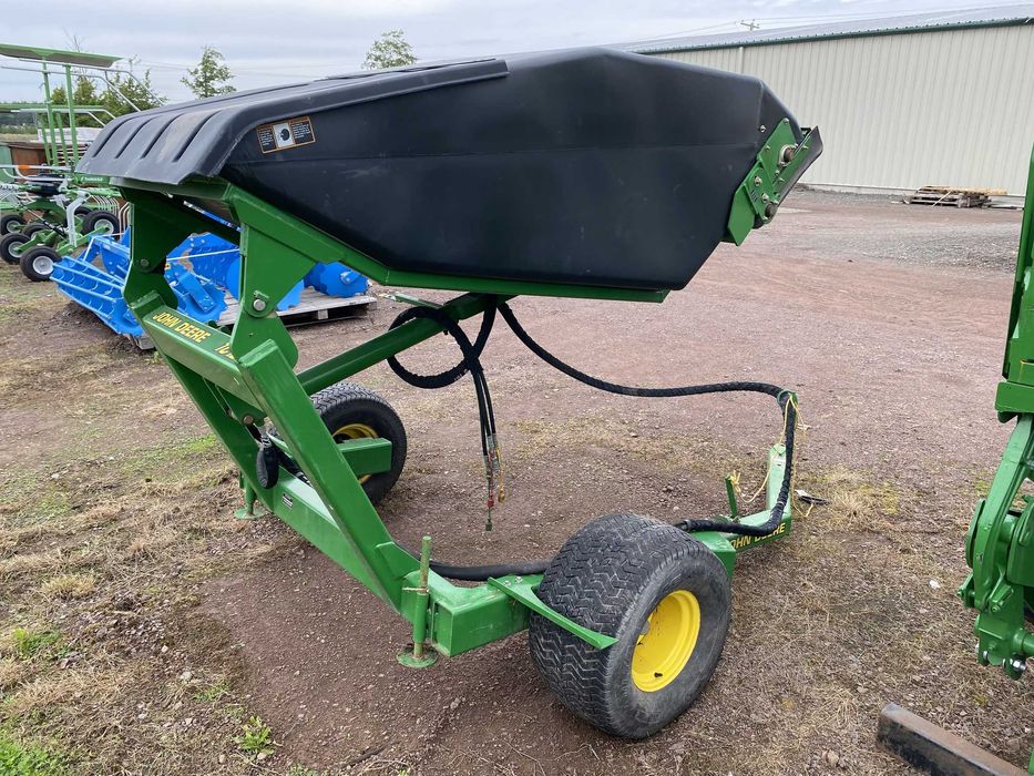 Zbieracz Wiedenmann zamiatarka John Deere TC125 szczotka do liści Toro