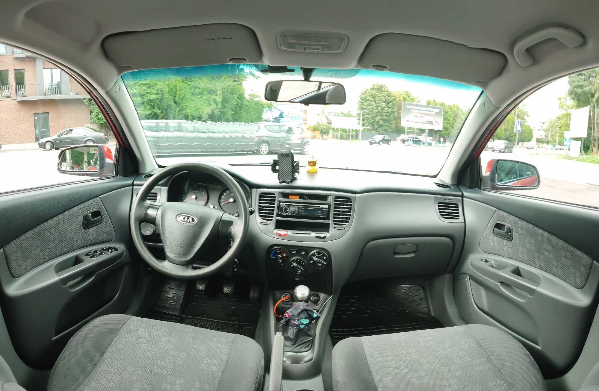 Kia rio 2009 рік