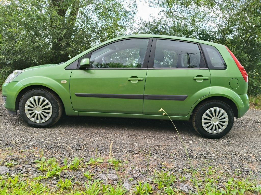 Śliczna fiesta 1.4 benz.Klima,Mały przebieg!Okazja!