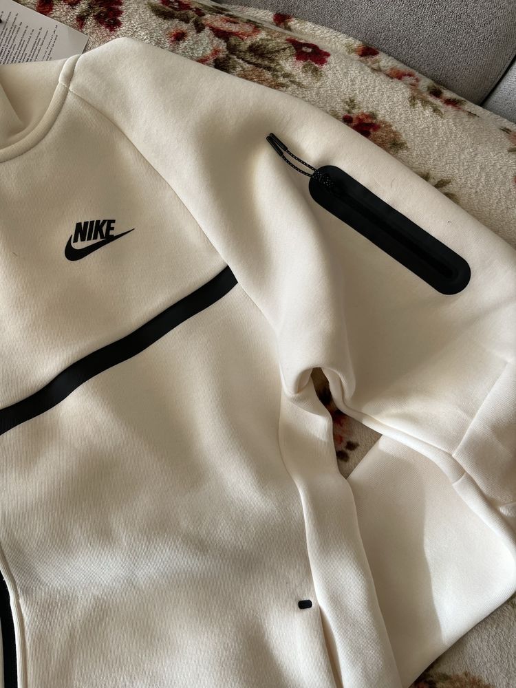 Зіпка, кофта tech flecee nike, розмір S