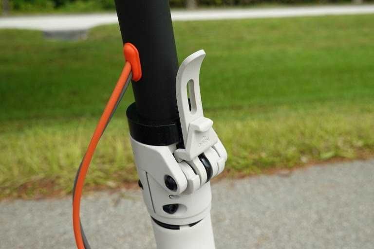 Електросамокат Electric Scooter 365+ APP (MiniRobot)Чорний /Білий|