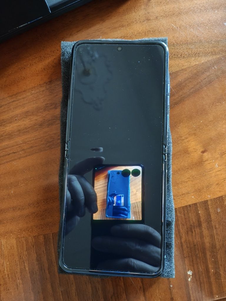 Motorola RAZR 40 ULTRA