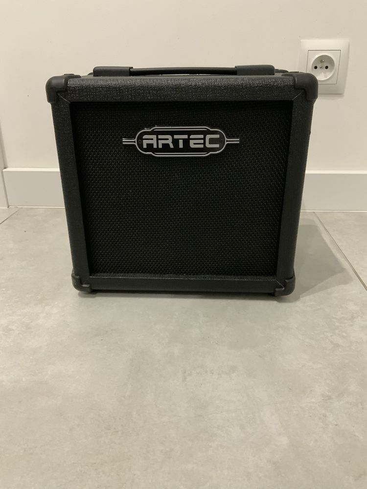 Wzmacniacz gitarowy Combo ARTEC