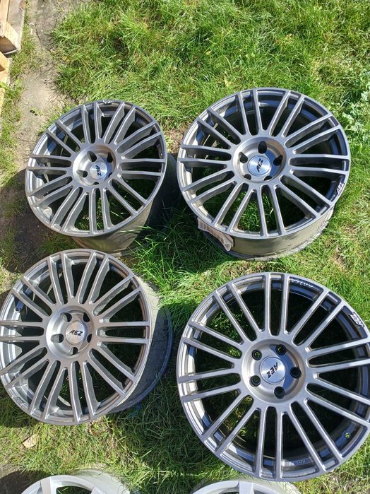 A1261. AEZ 9x20 ET 30 rozstaw 5x120
