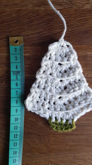 Szydełkowe choinki ze sznurka bawełnianego-Ozdoby świąteczne