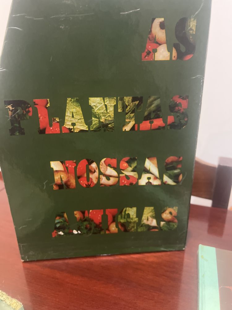 8 livros  as plantas sao nossas amigas