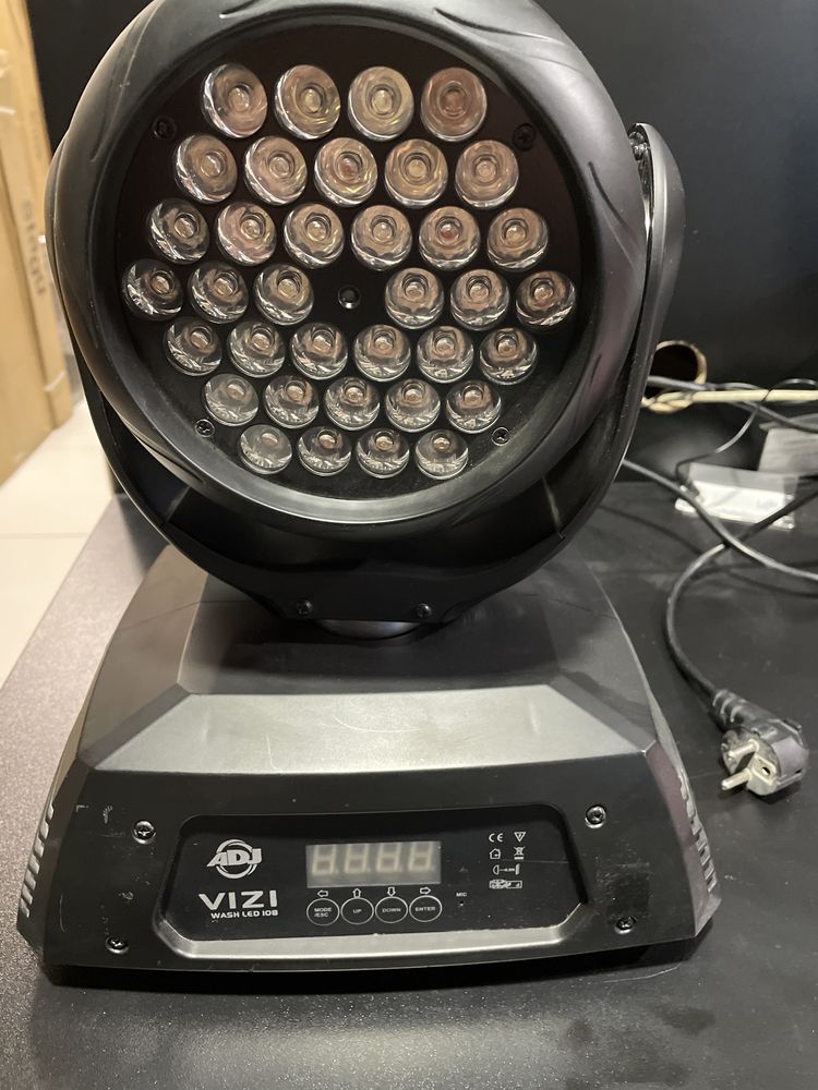 Дискотечный светоприбор American Audio Vizi Wash LED 108