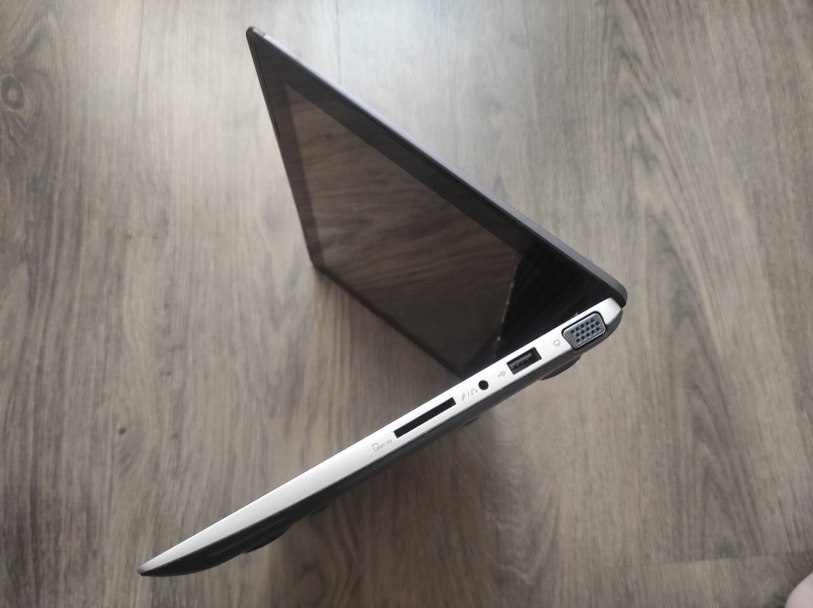 Ноутбук (Нетбук) Vivobook Asus x202e
