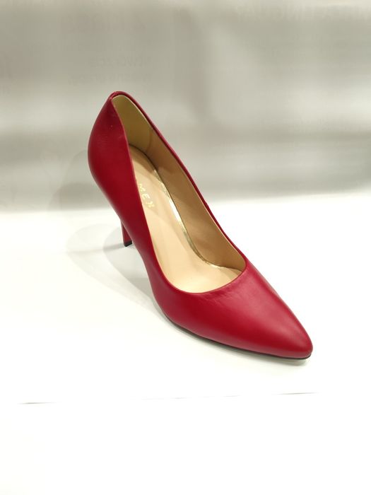 Szpilki czerwone bordowe skórzane 39