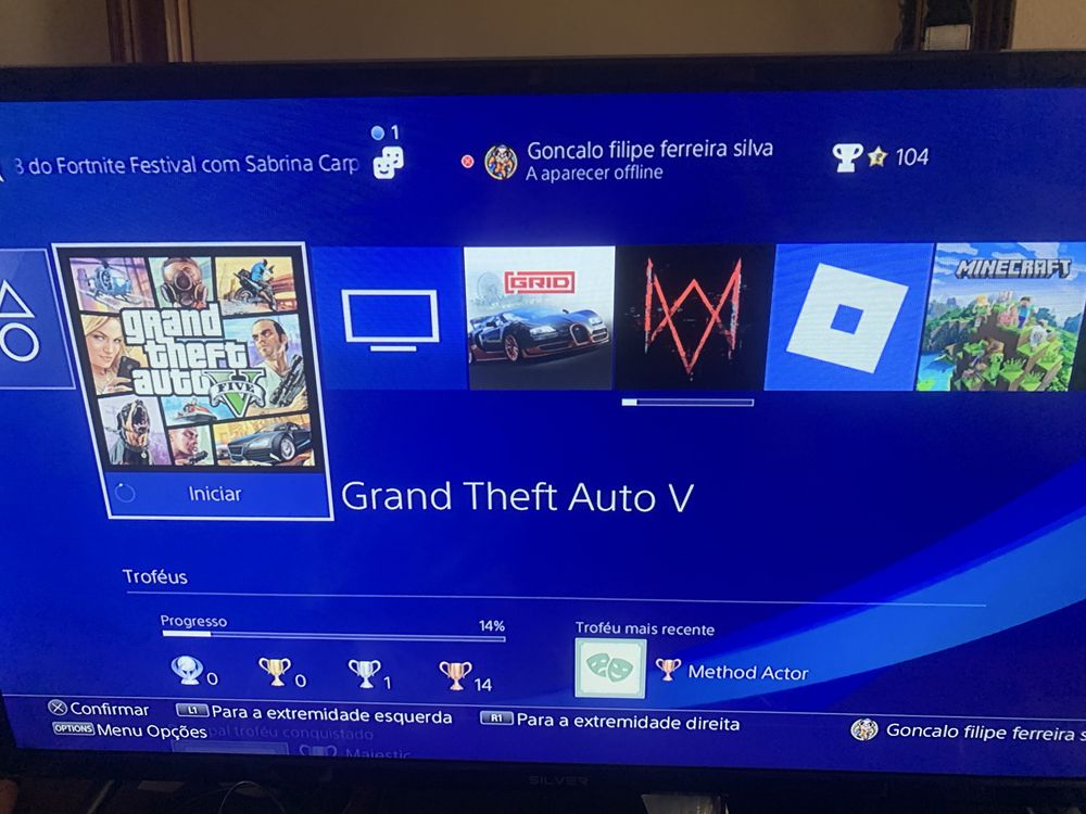 Vendo ps4 1TB em otimo bom estado