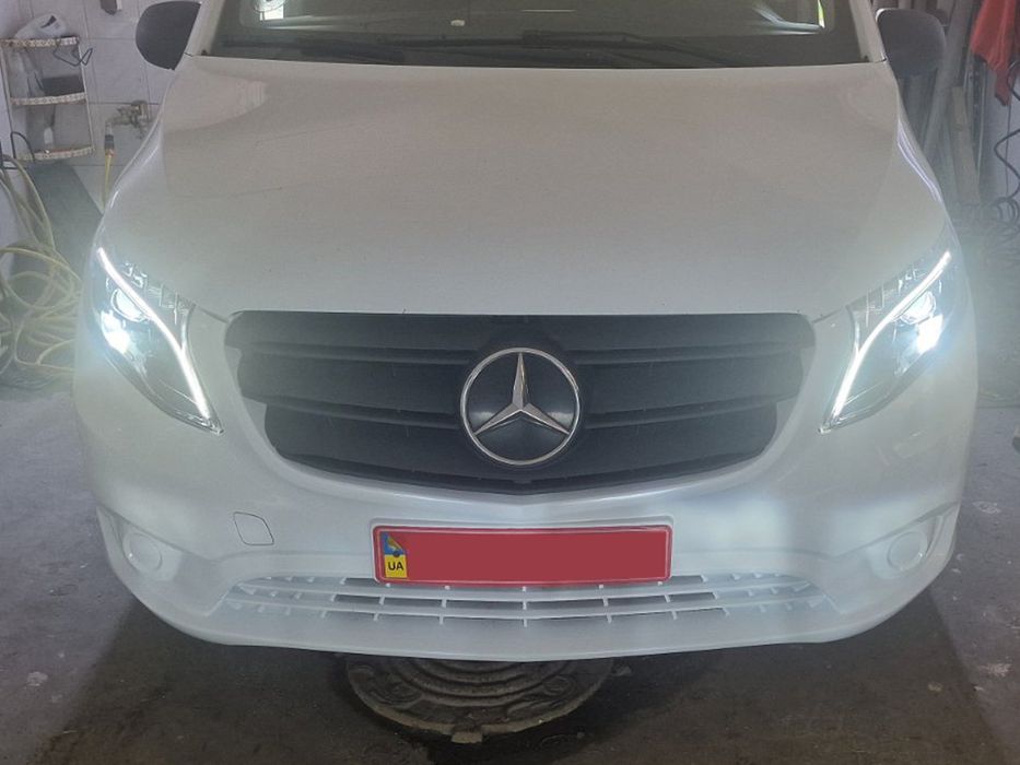 Mercedes W447 Передні фари Передні фари LED (V-class дизайн 2 шт)