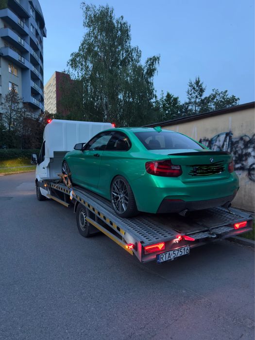 Autolaweta przewoz aut i nie tylko pomoc drogowa 24/7