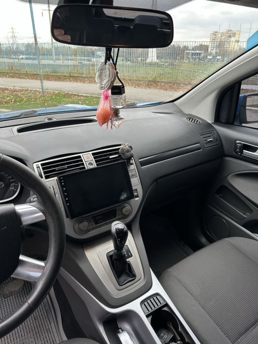 Ford Kuga бензин 2,5 2010 року