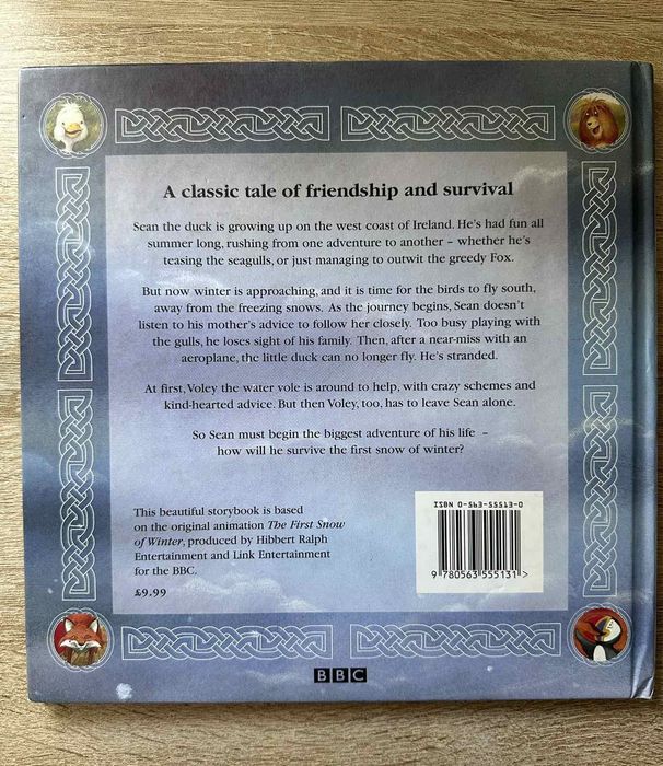 Книга художня для дітей англійською мовою The first snow of winter