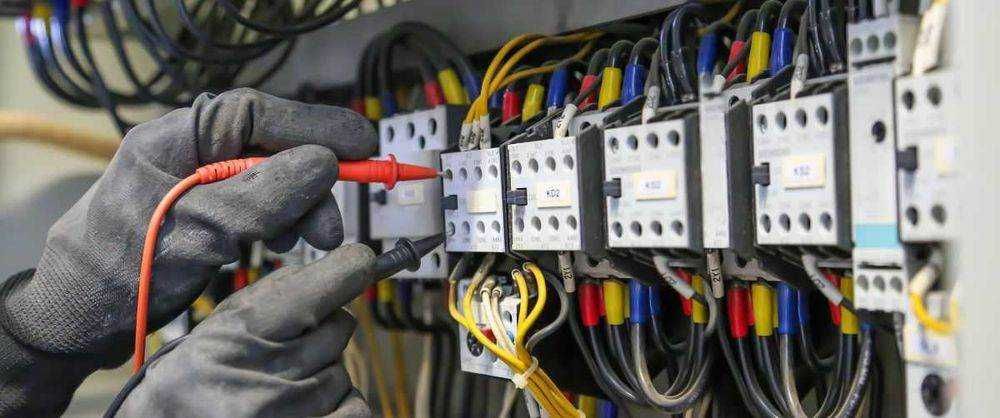 Elektryk,Naprawy usterek, wolne terminy, Instalacje elektryczne