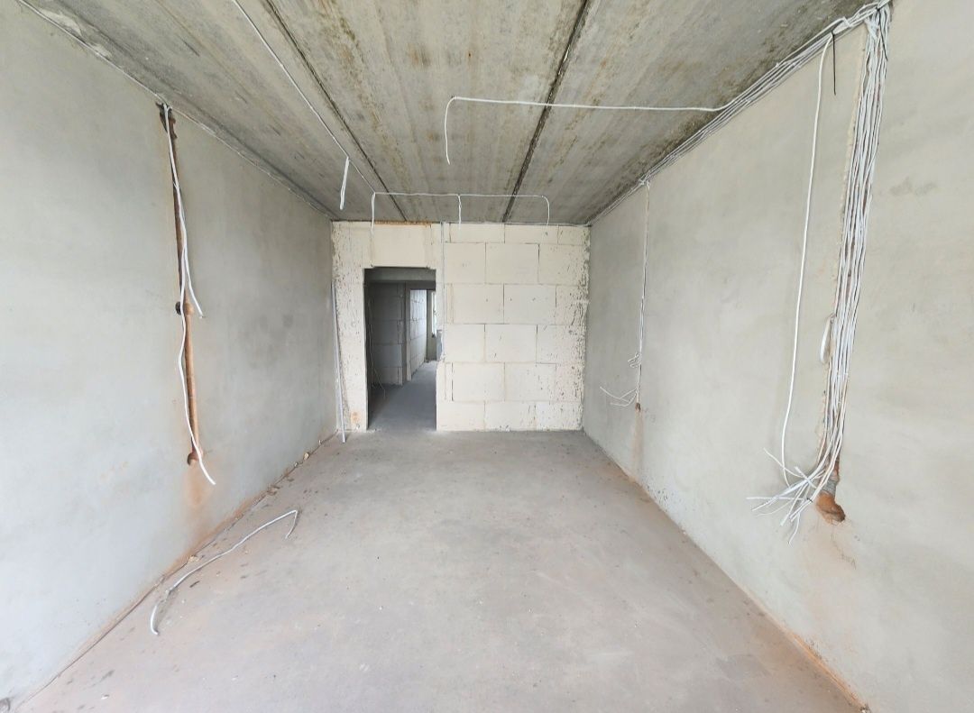Продам 3 кімнатну, зданий будинок 6 поверх 92 м2