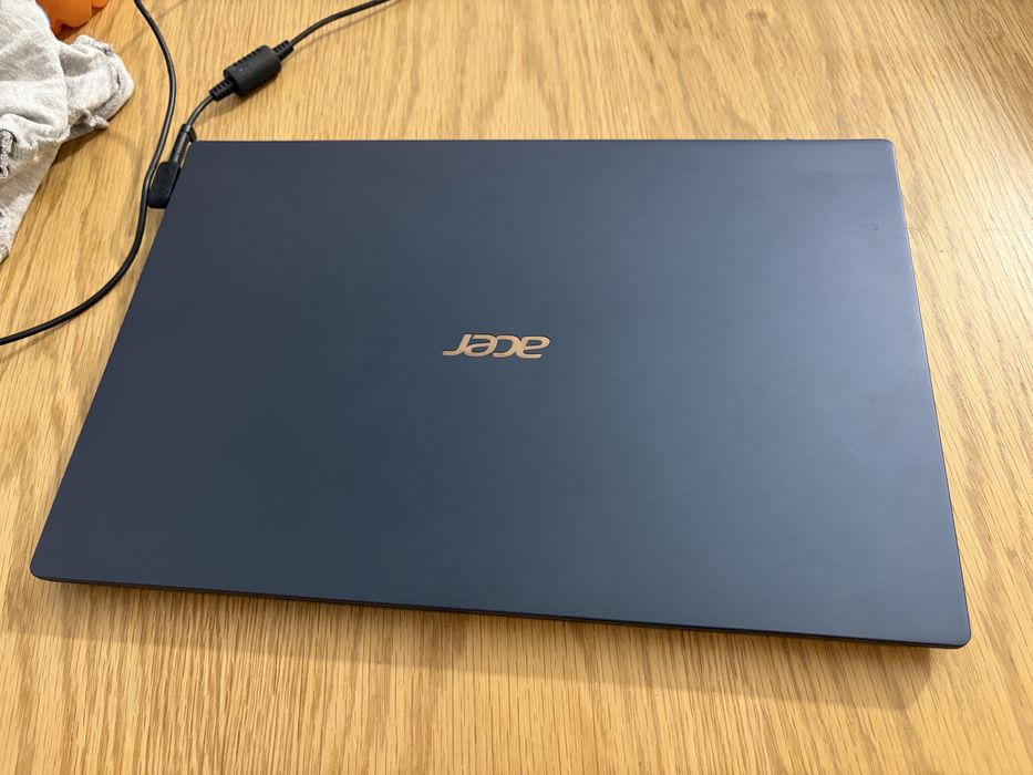Laptop Acer Swift 5 i5 512gb 8gb ram
