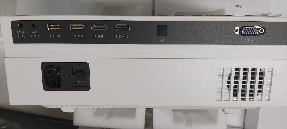 Projetor de vídeo portátil ABOX A6 para home theater 1080p novo