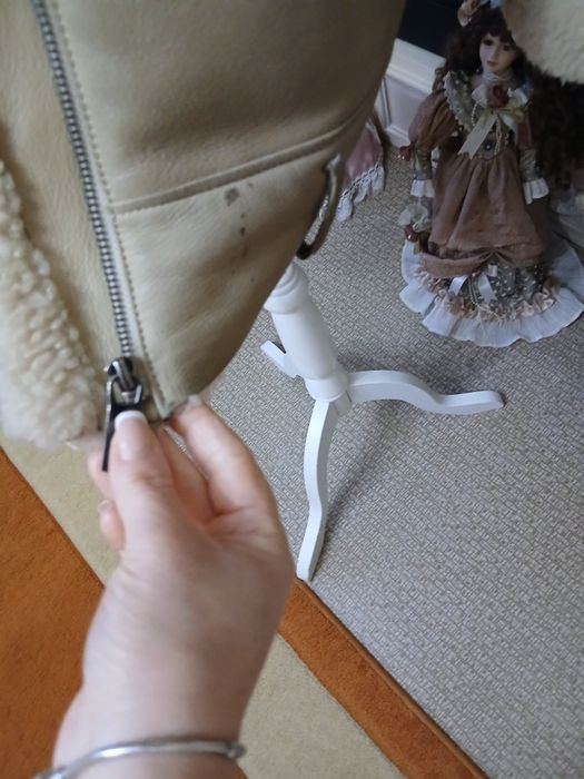 Дубленка натуральная овчина,очень теплая !