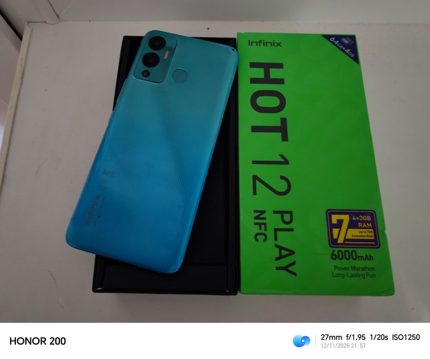 Продам infinix Hot 12 Play