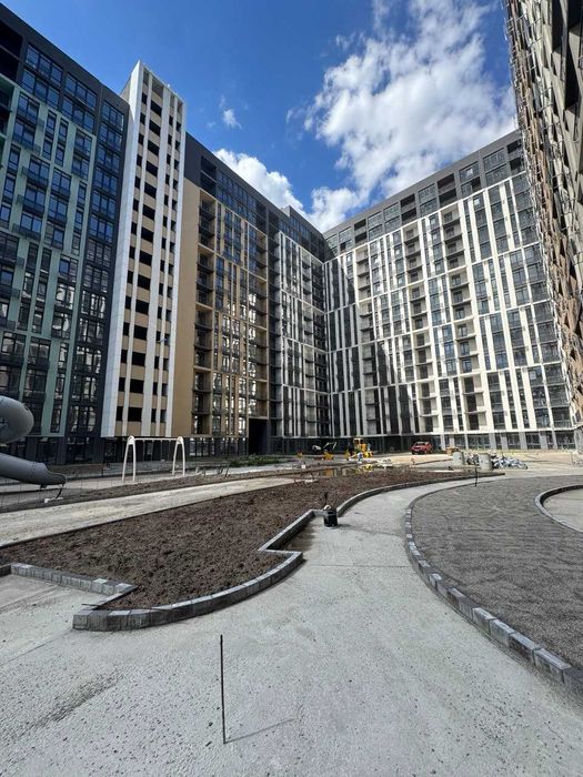 Продаж 2-кімн квартири по вул. Метрологічна в Голосіївському районі