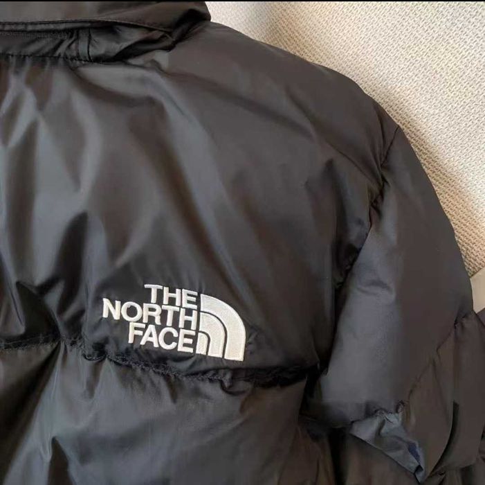 Czarna kurtka puchowa marki  / rozmiar S/  nowe