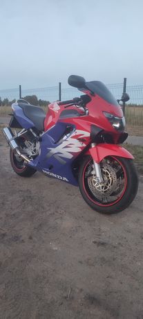 Honda CBR 600 f4