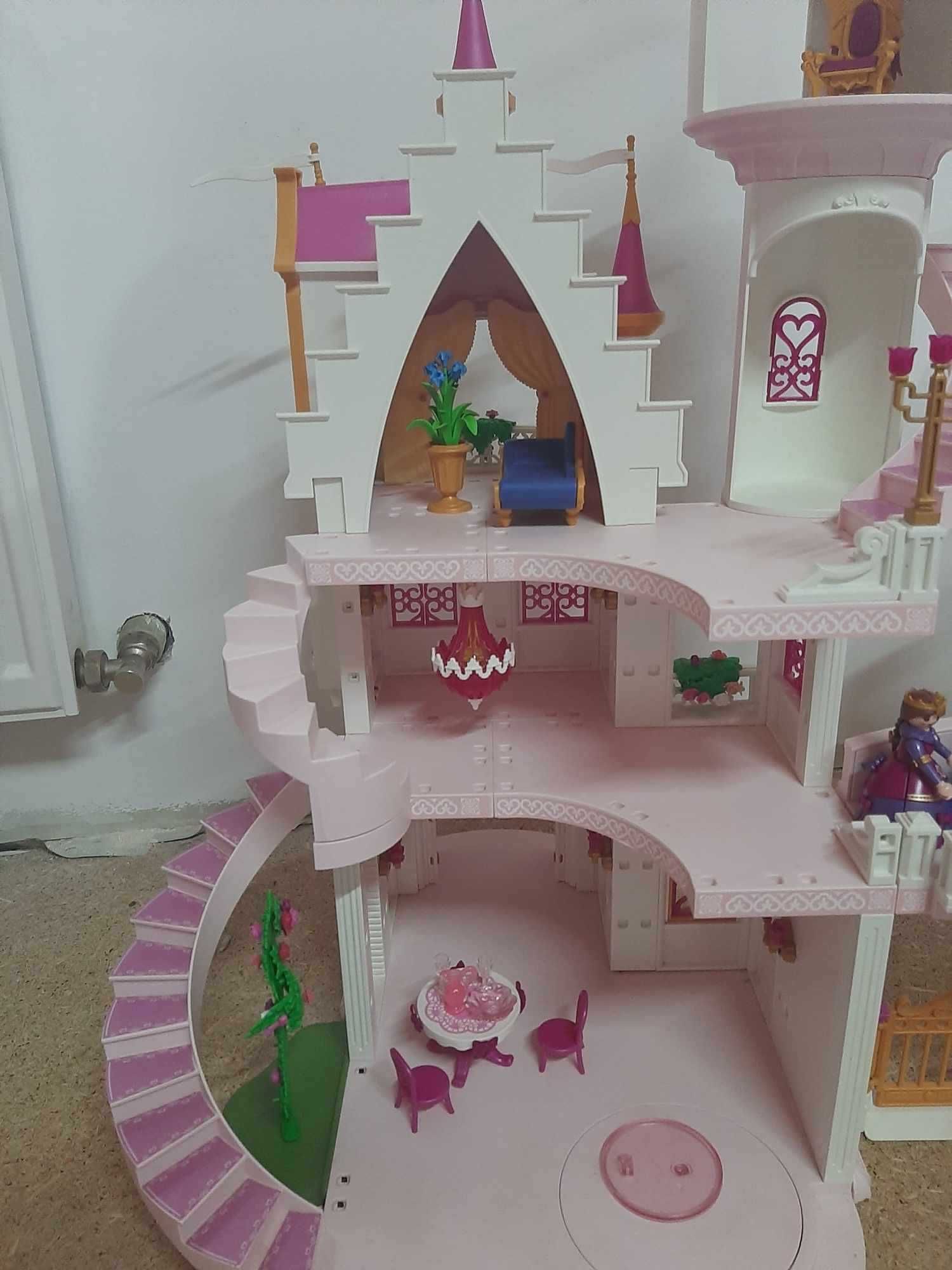 Duży zamek księżniczek Playmobil Princess 70447