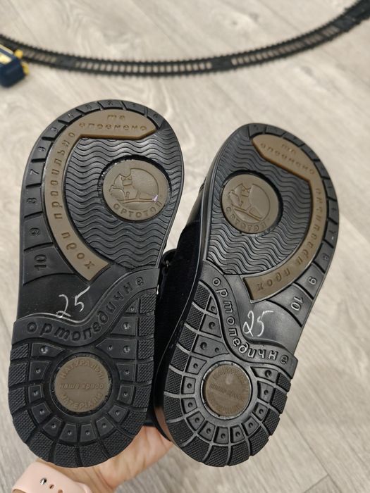 Дитячі замшеві ботінки зимове взуття 25 розмір