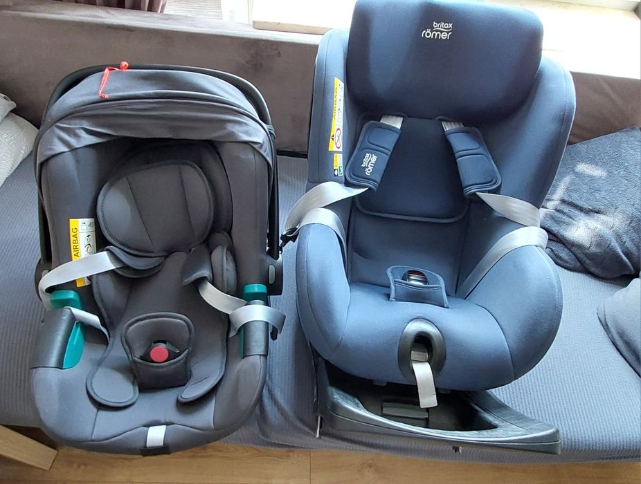 Britax romer 2 foteliki i bazą obrotowa