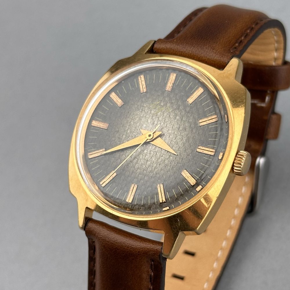 Zegarek vintage Łucz – zielono-szary pleciony wzór | 36 mm | USSR