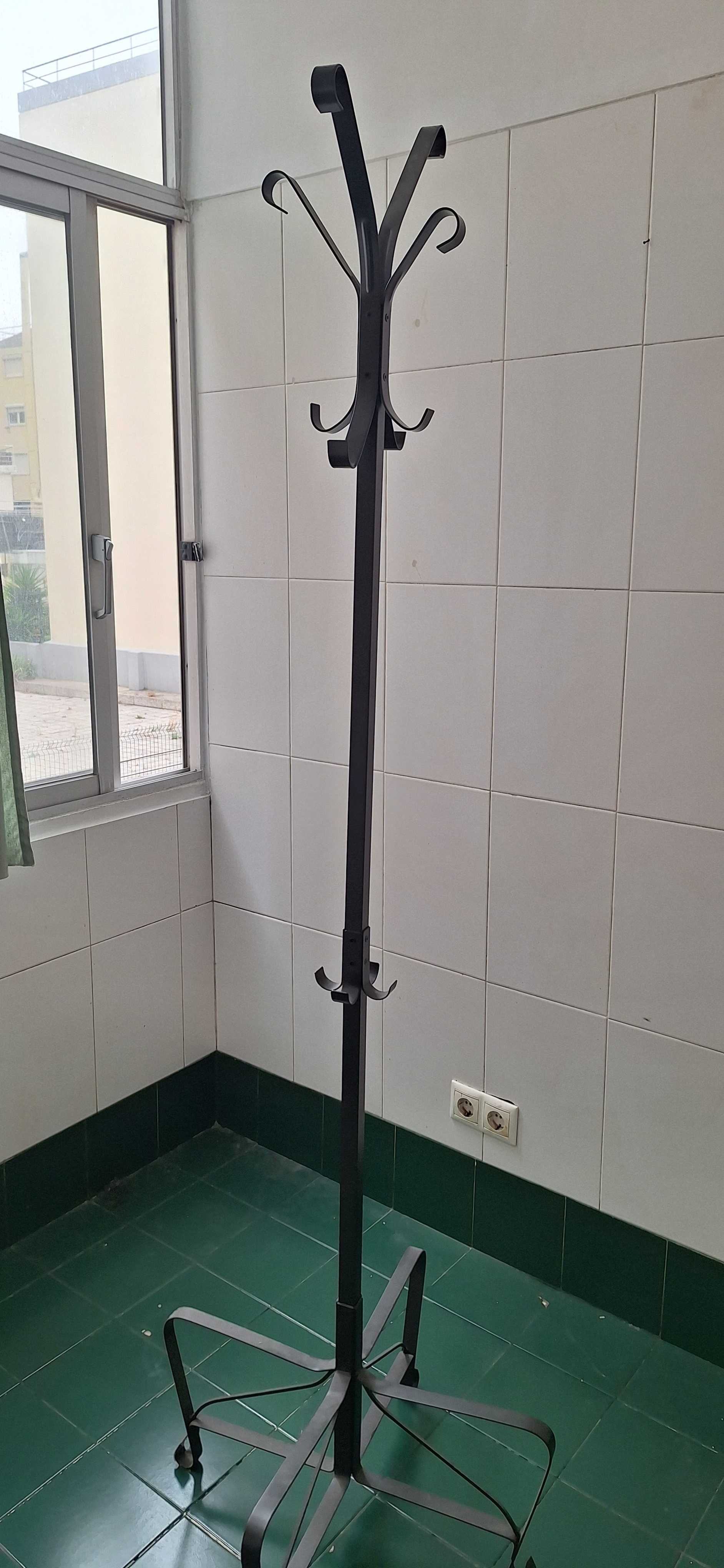 Bengaleiro metal preto