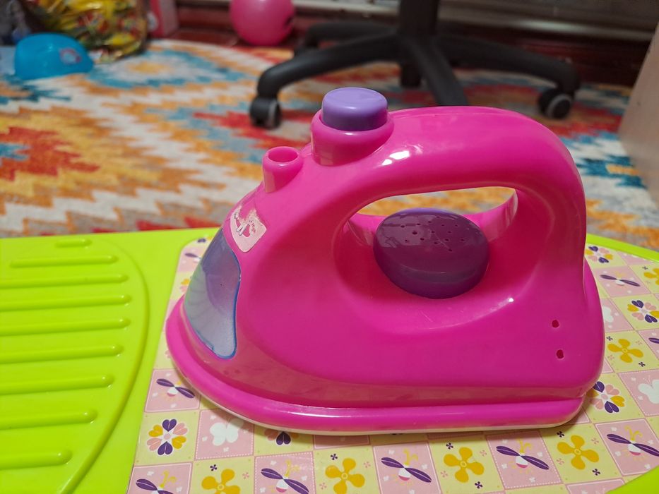 Набор для дівчинки лікар та гдадилка утюг