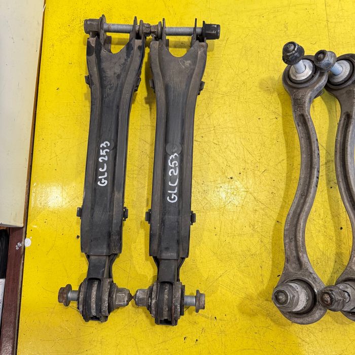 комплект ричагів на задню підвіску Mercedes W204 212 207